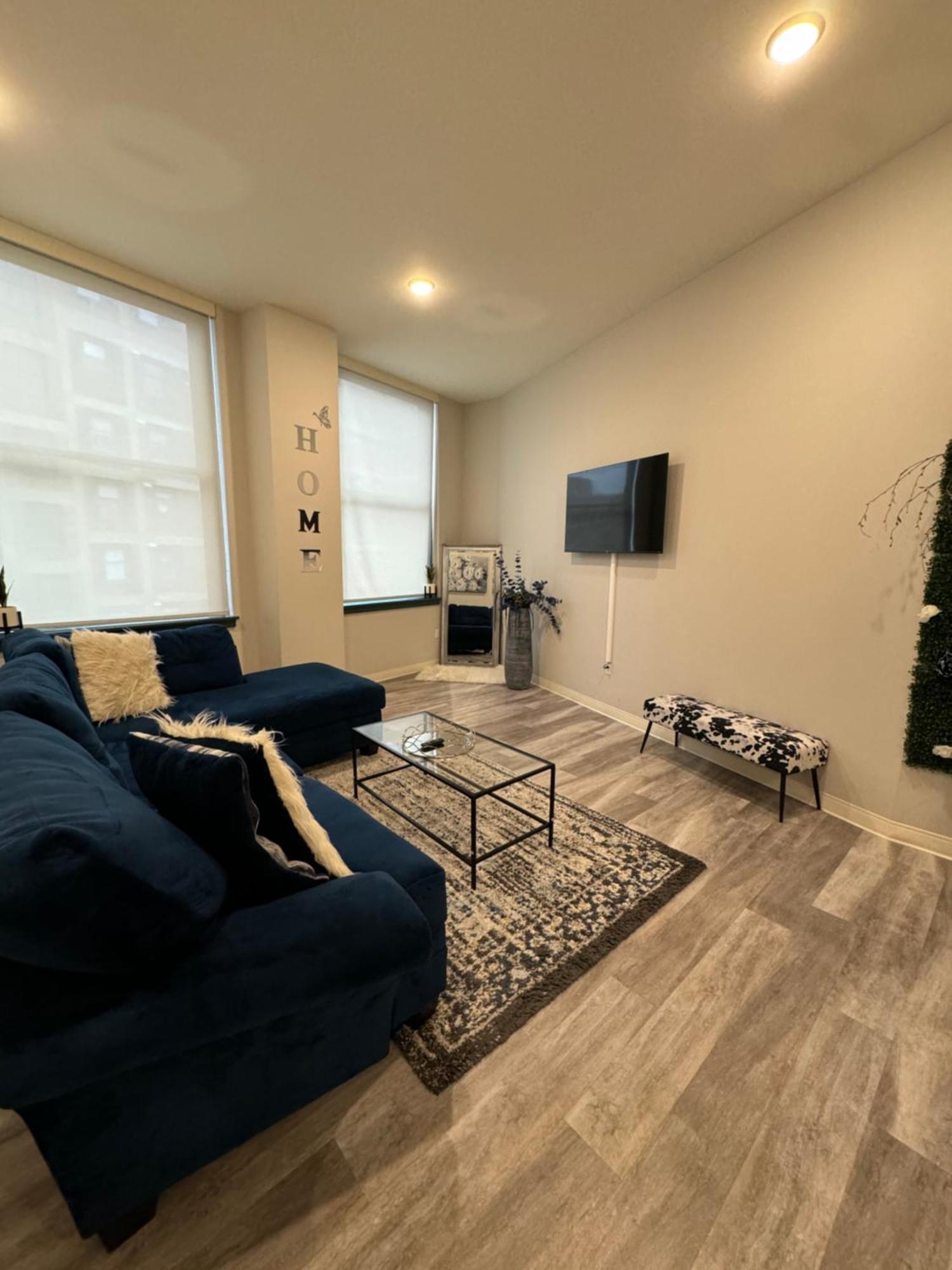 Beautiful Condo/Rooftop Patio With Free Parking Cleveland Zewnętrze zdjęcie