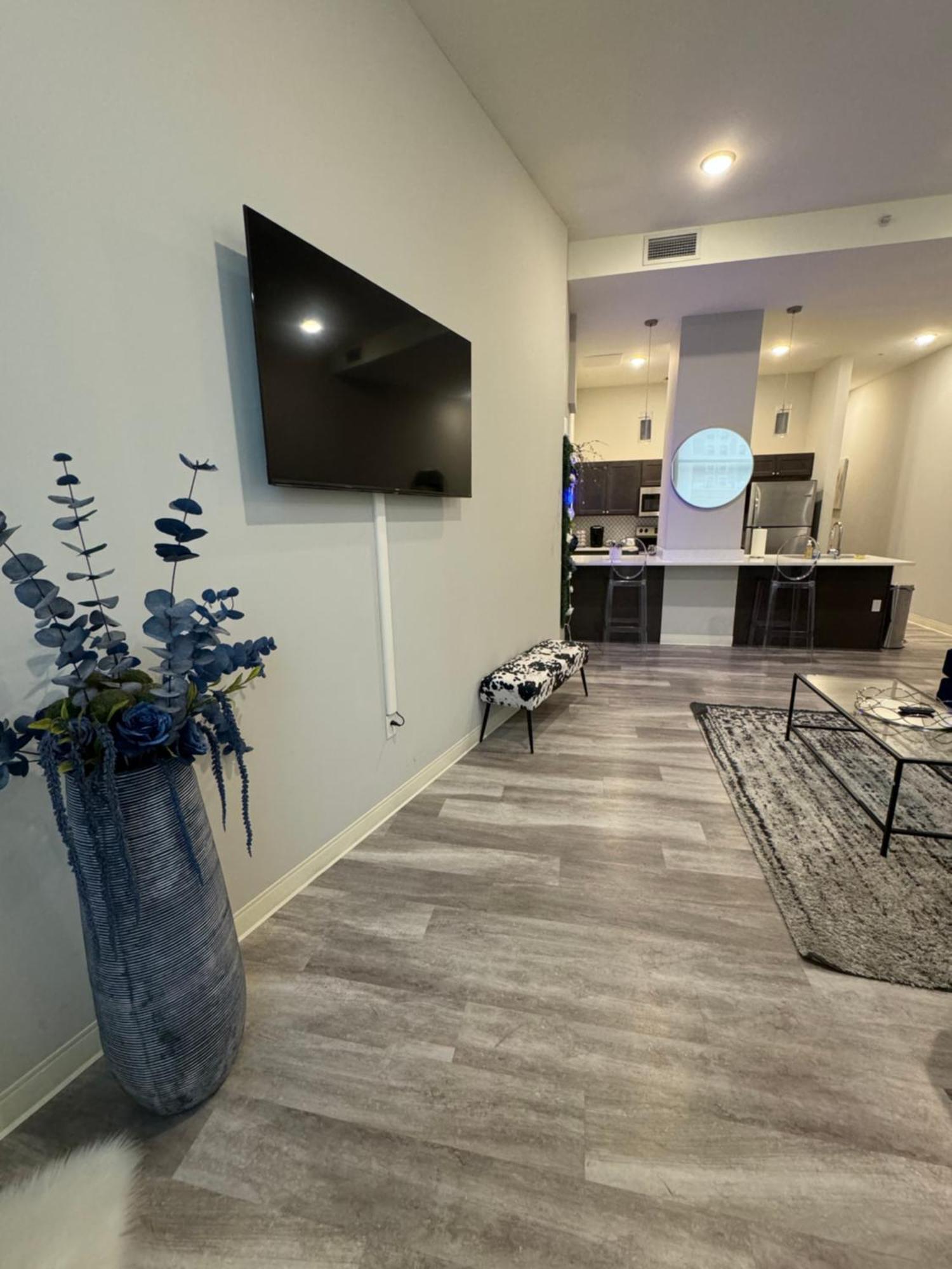 Beautiful Condo/Rooftop Patio With Free Parking Cleveland Zewnętrze zdjęcie