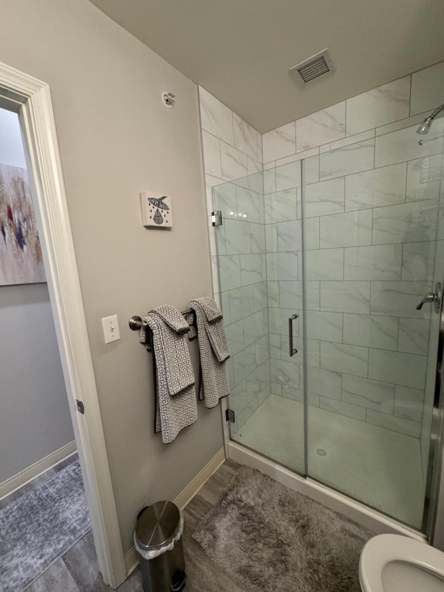 Beautiful Condo/Rooftop Patio With Free Parking Cleveland Zewnętrze zdjęcie
